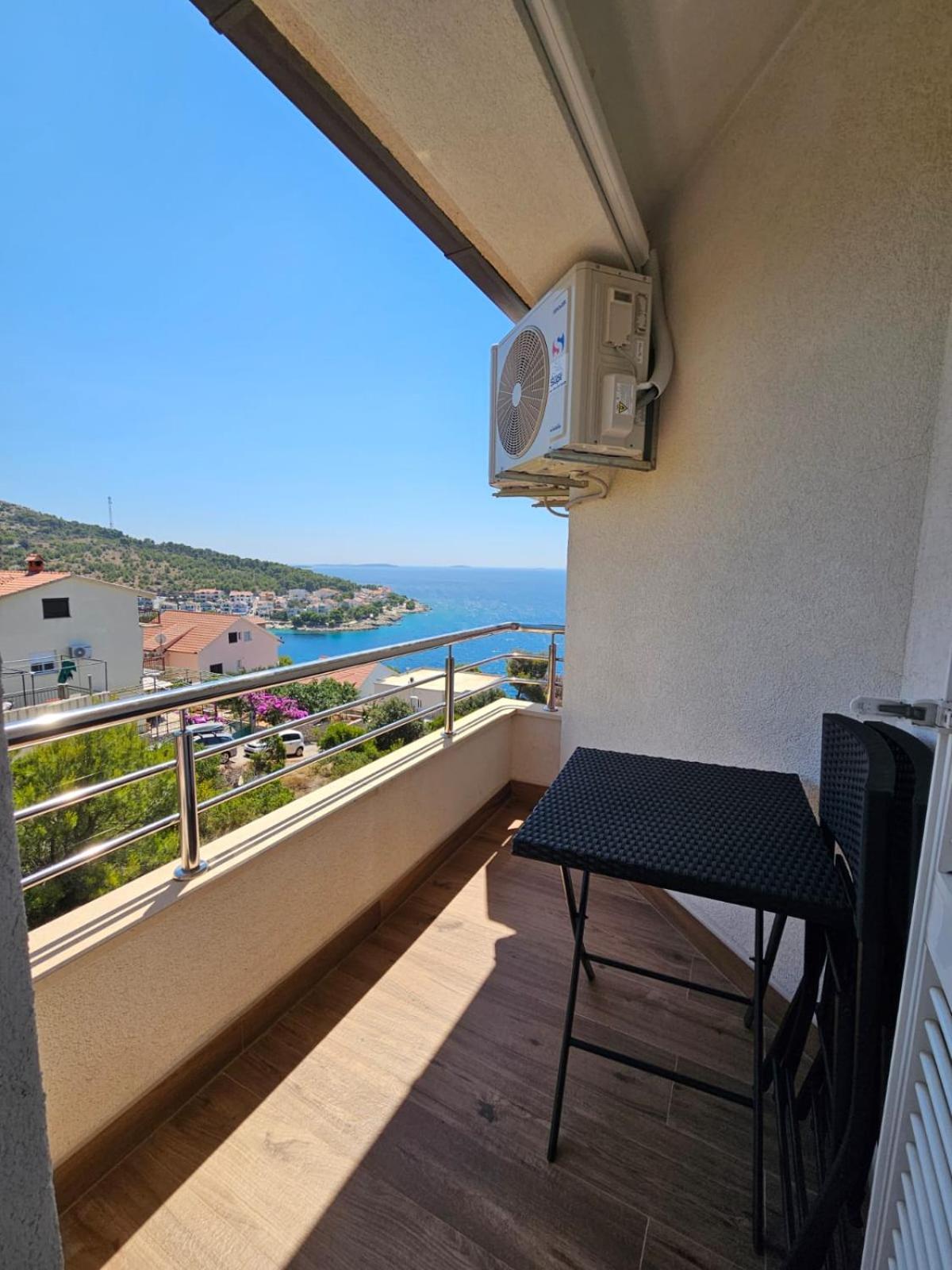 Apartments Villa Sibenik พรีมอชเตน ภายนอก รูปภาพ